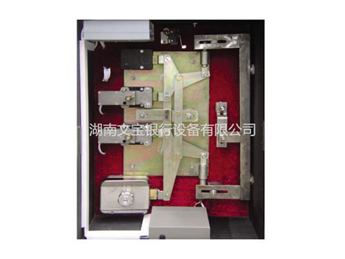 四锁联动内部结构图